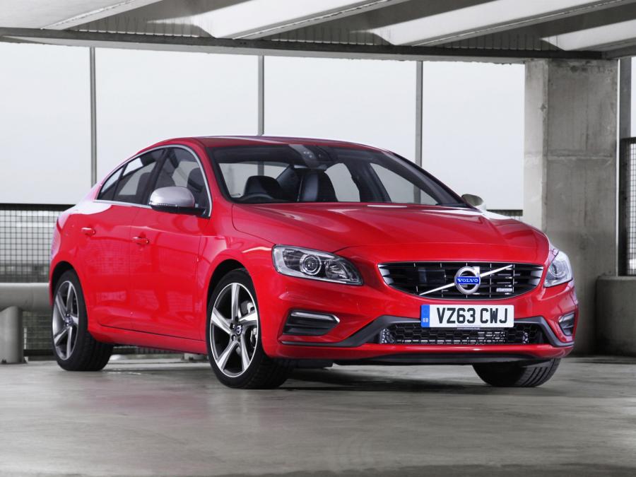  Volvo S60 R-Design 2013 года  (UK) (фото 9 из 10)